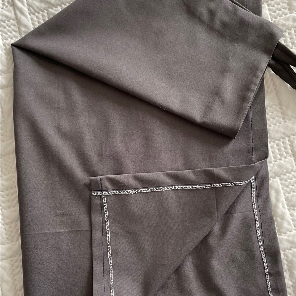 Apron - Picture 2 of 5